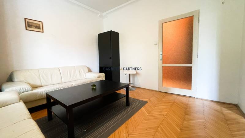 ADRID REAL RENTAL: SPACIOUS & PRACTICAL 3.5-ROOM APARTMENT IN RUŽINOV