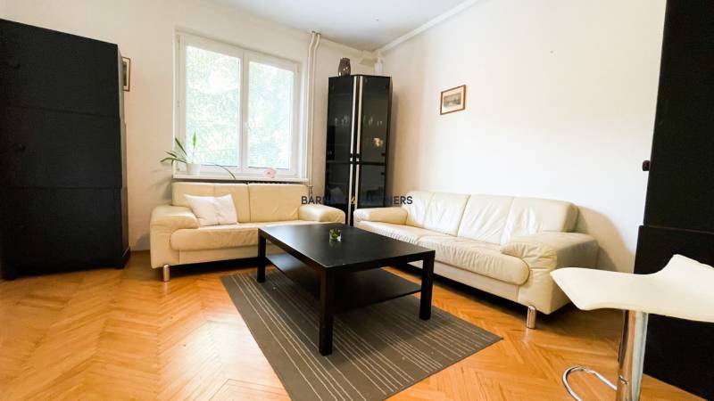 ADRID REAL RENTAL: SPACIOUS & PRACTICAL 3.5-ROOM APARTMENT IN RUŽINOV