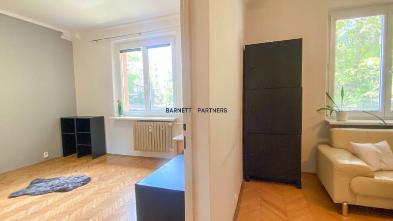 ADRID REAL RENTAL: SPACIOUS & PRACTICAL 3.5-ROOM APARTMENT IN RUŽINOV