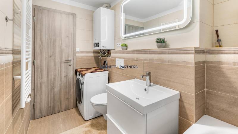 TOP OFFER OF A CHARISMATIC TWO-ROOM APARTMENT 