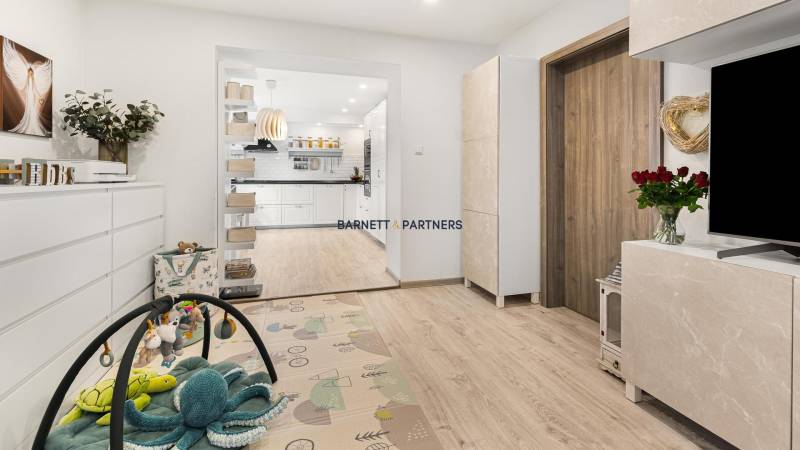 TOP OFFER OF A CHARISMATIC TWO-ROOM APARTMENT 