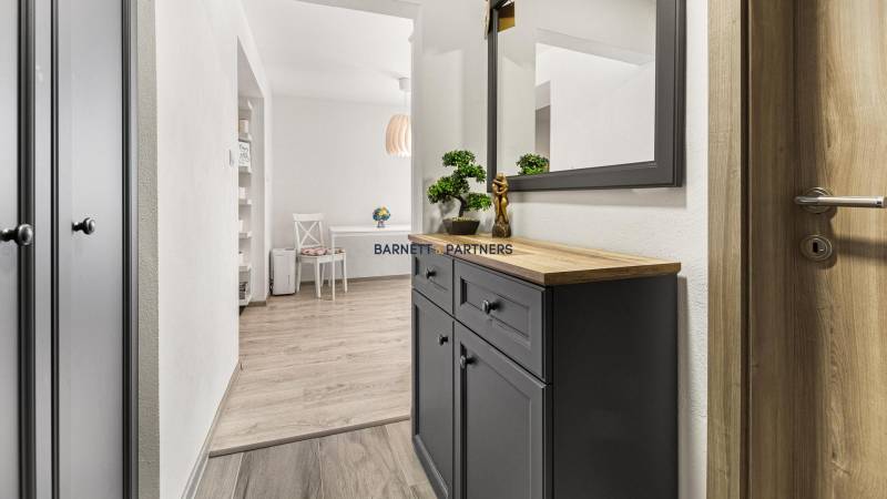 TOP OFFER OF A CHARISMATIC TWO-ROOM APARTMENT 