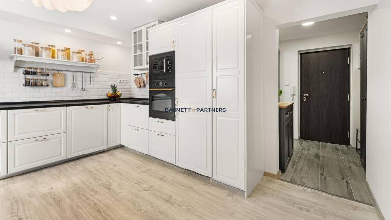 TOP OFFER OF A CHARISMATIC TWO-ROOM APARTMENT 
