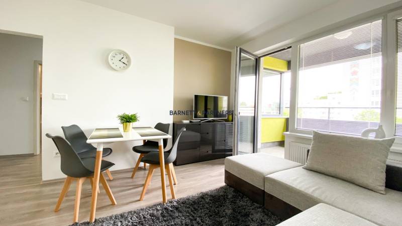 NO COMMISSION - CITY HOUSE RUŽINOV (4C): HOME IS WHERE YOUR HEART IS 