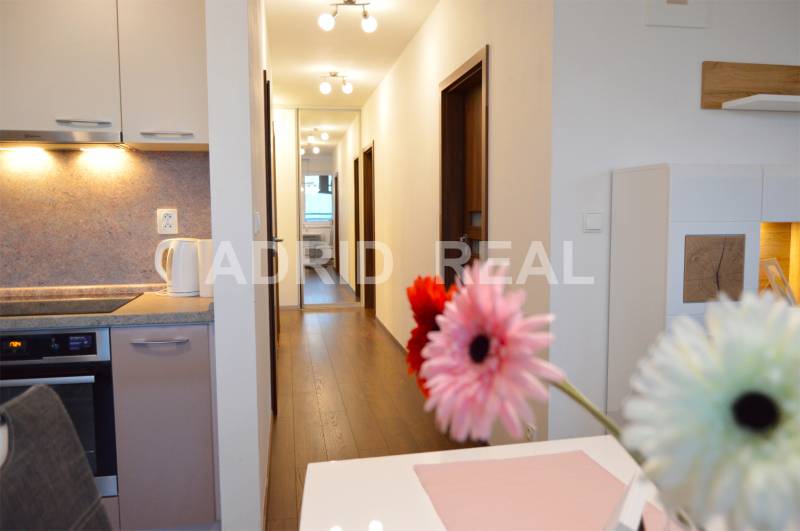 NEW BUILDING RAČA TOWER | TWO-BEDROOM APARTMENT FOR RENT